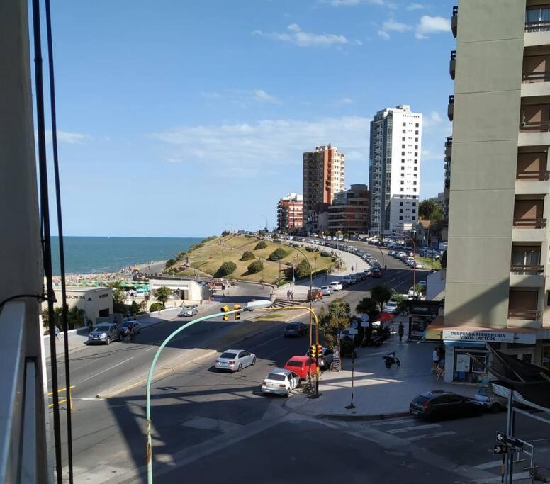 Apartamento Hermoso Ambiente Con Balcón A Metros Del Mar Mar del Plata