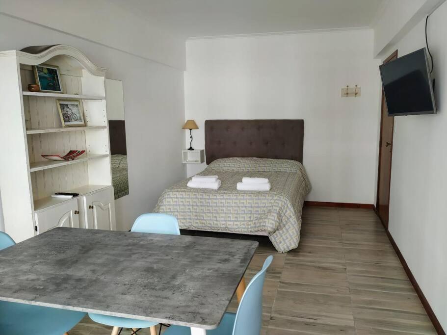 Hermoso Ambiente Con Balcón A Metros Del Mar Apartamento *